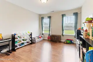 1004 Lendy Drive, Greenville, NC 27858 – photo 24: 12-web-or-mls-IMG_8478