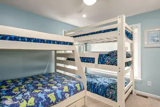 982 Ocean Boulevard W, Holden Beach, NC 28462 – photo 7: 982_OBW-8