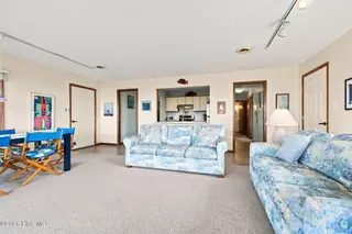 1308 Ocean Drive, Emerald Isle, NC 28594 – photo 19: living room