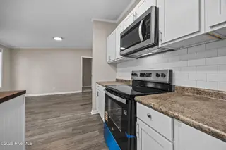 214 Jenkins Road, Jacksonville, NC 28540 — 4-bedroom manufactured home in Heritage Fields, Jacksonville, NC, photo 22 of 44: 18-web-or-mls-214 Jenkins Rd. 45