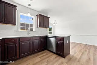 3721 Tifgreen Drive, Greenville, NC 27834 – photo 5: 23-web-or-mls-IMG_0032