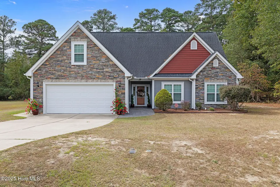 212 Waters Circle, Goldsboro, NC 27534 – photo 1 of 28: Main