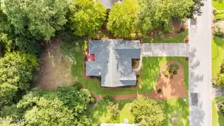 122 Saint Andrews Circle, New Bern, NC 28562 – photo 15: 10-web-or-mls-DJI_20250825171836_0033_D