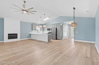 228 NE 56th Street, Oak Island, NC 28465 – photo 8: 8-web-or-mls-CAMMediaLLC.com (8 of 34)