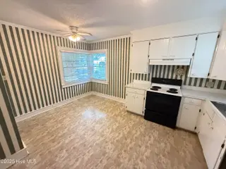 312 N Martin Street, Mount Olive, NC 28365 – photo 4: IMG_4341