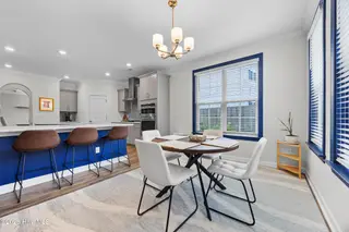439 Sugar Cove, Wilmington, NC 28411 — 5-bedroom home in Scotts Hill Village, Wilmington, NC, photo 17 of 63: 16_breakfast nook
