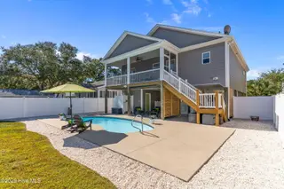 224 NE 58th Street, Oak Island, NC 28465 – photo 7: 9-web-or-mls-BTS00091