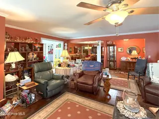 690 E Main Street, Belhaven, NC 27810 – photo 11: RealtyCam Photo 8 (2)