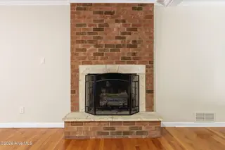 390 E Indiana Avenue, Southern Pines, NC 28387 – photo 10: 8-web-or-mls-IMG_3928