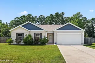 19 Evian Court, Hampstead, NC 28443 — 3-bedroom home in Hope Creek, Hampstead, NC, photo 1 of 49