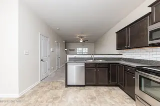 518 Oyster Rock Lane, Sneads Ferry, NC 28460 – photo 13: 13KITCHEN