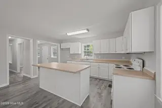 393 Old Vanceboro Road, New Bern, NC 28560 – photo 13: 20-web-or-mls-DSC_7950