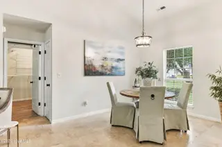 2704 Manor Court, Wilmington, NC 28405 – photo 7: 007_2704_manor_court_wilmington-7_603