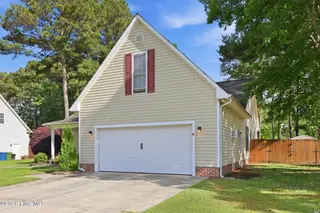 320 Osprey Point Drive, Sneads Ferry, NC 28460 – photo 3: 2-web-or-mls-320 Osprey Point 105