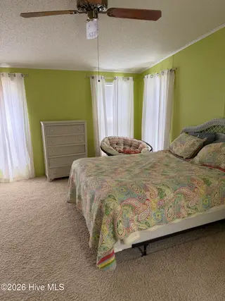 606 Galley Court, Hampstead, NC 28443 – photo 16: IMG_4758 (1)