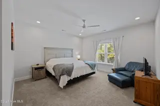 5706 Gondolier Drive, New Bern, NC 28560 – photo 15: 7-web-or-mls-0C0A6438