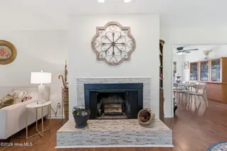 253 Shoreline Drive, New Bern, NC 28562 – photo 12: 19-web-or-mls-dsc_8466