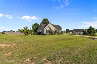 204 Planters Ridge Drive, Pikeville, NC 27863 – photo 4: 5T5A9819