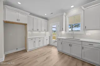 317 Taylorwood Drive, Beaufort, NC 28516 – photo 11: 11-web-or-mls-0C0A8566