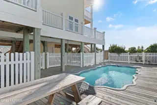 127 Ocean Boulevard W, Holden Beach, NC 28462 – photo 5: 127OceanBlvdW - 8