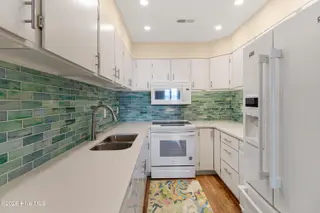 565 Salter Path Road S3 Ocean Grove West, Pine Knoll Shores, NC 28512 – photo 12: Kitchen