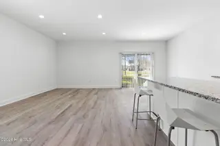 305 W Cypress Street, Elizabeth City, NC 27909 – photo 14: 14-web-or-mls-cypresslisting