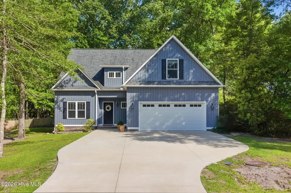 3814 Canterbury Road, Trent Woods, NC 28562 – photo 1 of 39: 3814 Canterbury Road
