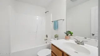 112 Chandler Drive E, Greenville, NC 27834 – photo 14: Bathroom 2