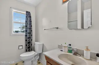 171 Frost Road, Newport, NC 28570 – photo 19: 3rd full bath