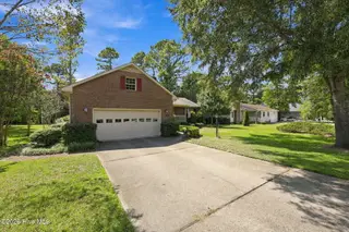 5914 Santo Domingo Court, New Bern, NC 28560 – photo 3: 3-web-or-mls-0C0A3487-edit