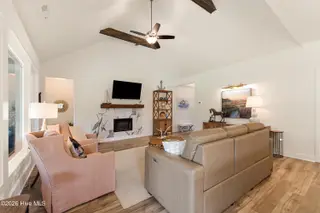 413 Taylorwood Drive, Beaufort, NC 28516 – photo 7: Living room