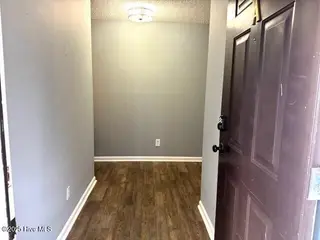 2928 Mulberry Lane A, Greenville, NC 27858 – photo 4: A True Foyer
