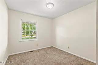 604 Oakwood Avenue, Jacksonville, NC 28546 – photo 16
