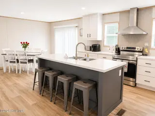 2084 Spring Garden Road, New Bern, NC 28562 — 5-bedroom manufactured home in Spring Garden, New Bern, NC, photo 4 of 19: Dining room/Kitchen