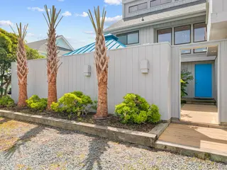 2604 S Shore Drive, Surf City, NC 28445 – photo 8: Courtyard Entrance