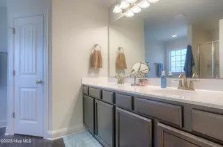 326 Lonesome Dove Court, Maysville, NC 28555 — 4-bedroom home in Village Creek, Maysville, NC, photo 19 of 40: 326 Lonesome Dove - Interior_13