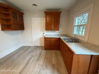 905 Chestnut Street, Tarboro, NC 27886 – photo 7: 905 CHESTNUT KITCHEN3
