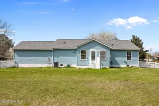 236 Bobbys Drive, Newport, NC 28570 – photo 2: 11-web-or-mls-IMG_4070