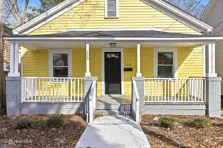 209 S 13th Street, Wilmington, NC 28401 – photo 4: 4_209_S_13th_St_034