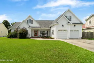 412 Waverly Court, Newport, NC 28570 – photo 1: Stunning home in Gracelyn Park