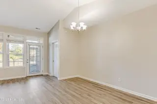 5118 Elton Drive SE, Southport, NC 28461 — 3-bedroom townhome in South Harbour Village, Southport, NC, photo 13 of 62: 5118 Elton-11