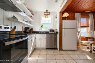 503 W Bogue Boulevard, Atlantic Beach, NC 28512 – photo 14: Kitchen View