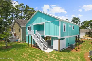 228 NE 56th Street, Oak Island, NC 28465 – photo 4: 4-web-or-mls-CAMMediaLLC.com (2 of 34)