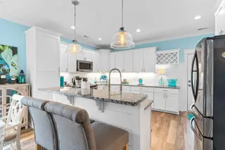 205 NE 59th Street, Oak Island, NC 28465 – photo 19: 22-web-or-mls-Cammediallc.com (49 of 68)
