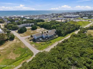 8821 Janell Court, Emerald Isle, NC 28594 – photo 6: 15-web-or-mls-DJI_20260912145259_0071_D