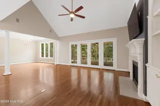 573 Coral Ridge Road, Pine Knoll Shores, NC 28512 – photo 16: Living room
