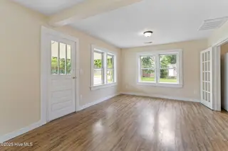 1319 Moore Street, Elizabeth City, NC 27909 – photo 15: 15-web-or-mls-moo-17
