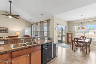 34 Lighthouse Cove Loop 113, Calabash, NC 28467 — 3-bedroom home in Lighthouse Cove, Calabash, NC, photo 13 of 46: 18-web-or-mls-cammediallc.com-23