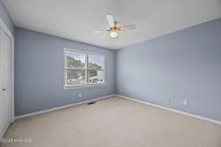 1107 Grovemont Drive D9, Greenville, NC 27834 – photo 23: 37-web-or-mls-IMG_2569