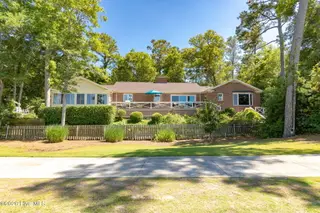 105 Magnolia Court, Pine Knoll Shores, NC 28512 – photo 4: 45